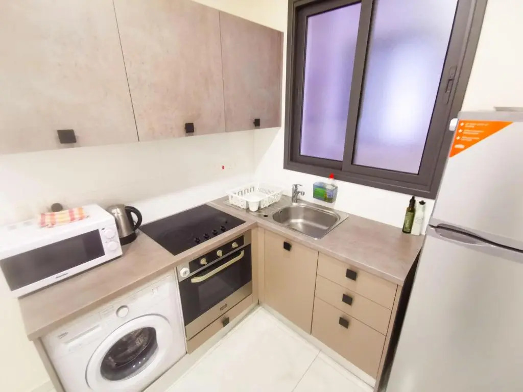 The White Pearl Apartment
