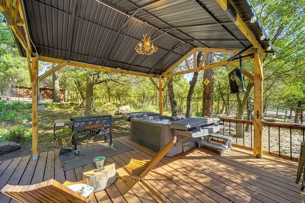 Hot Tub, Game Room: Dog-friendly Pine Cabin!