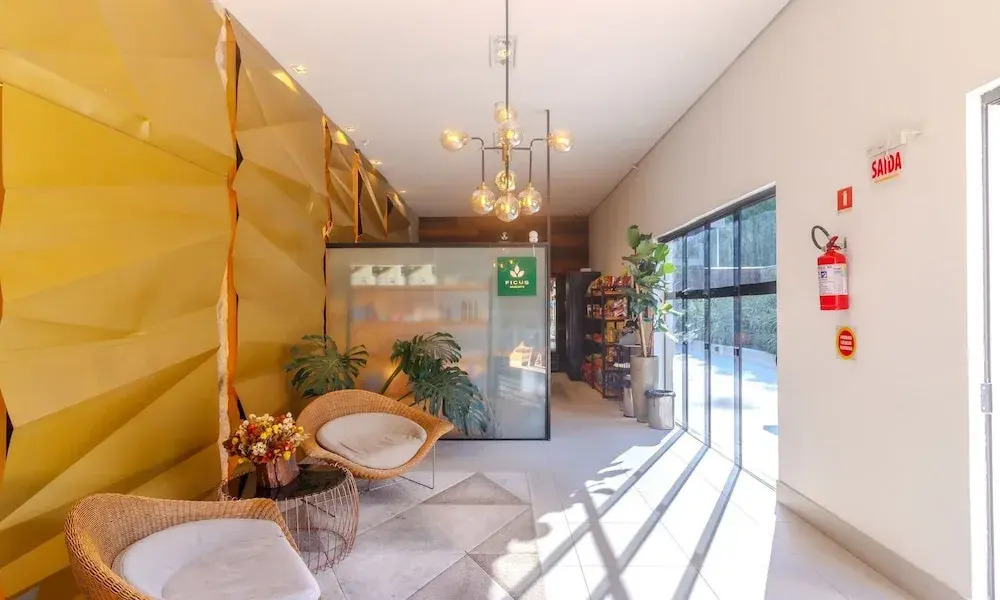 Beautiful Apartment in Building With Pool Mpb0034