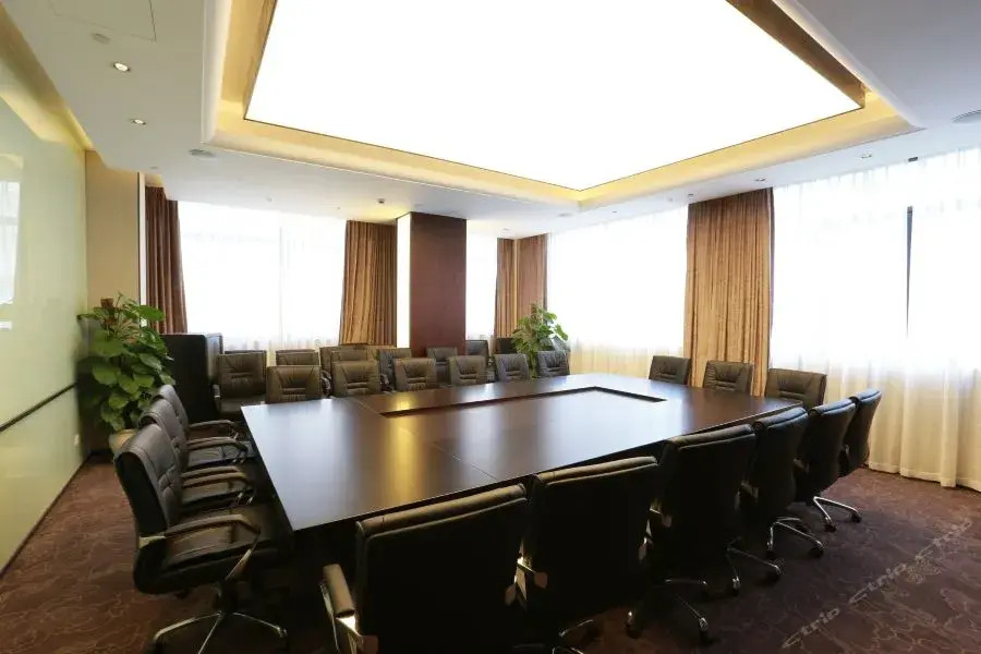 Fengqi Hotel
