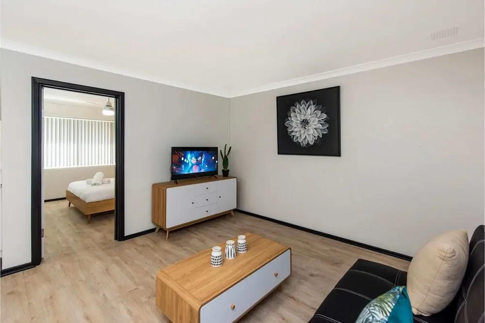 Peaceful South Perth Home near Perth Center