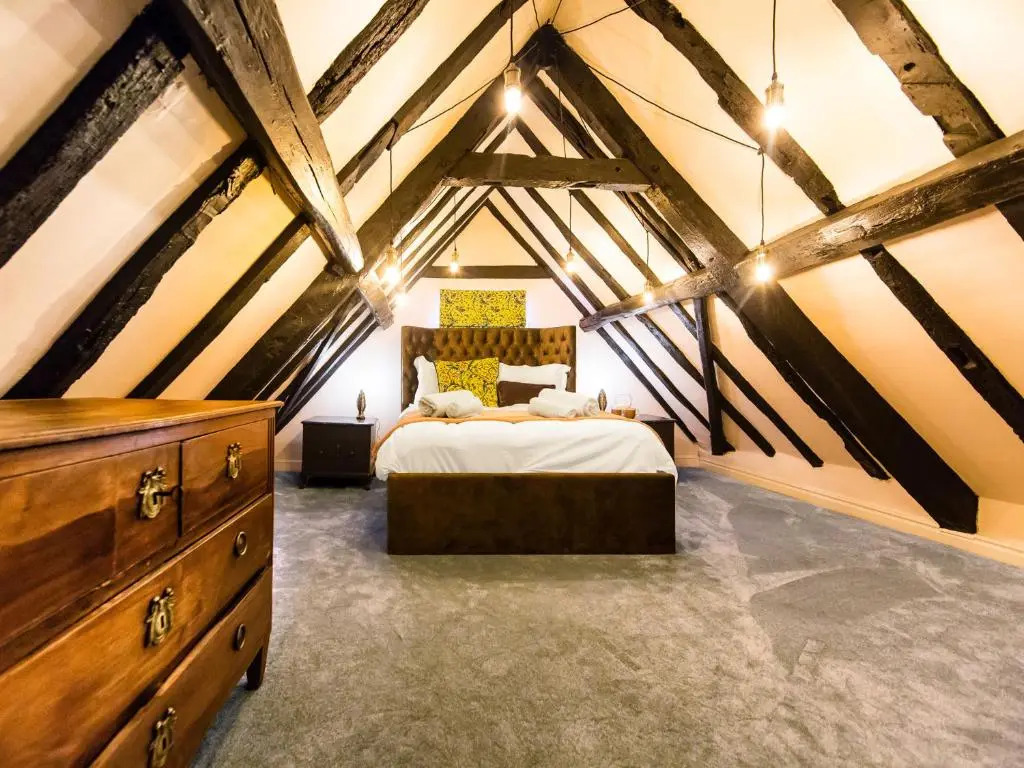 Luxury Travel Emporium YO1 - Exquisite 400 Year Old, City Centre Townhouse