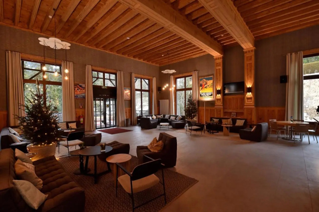 Villars Lodge
