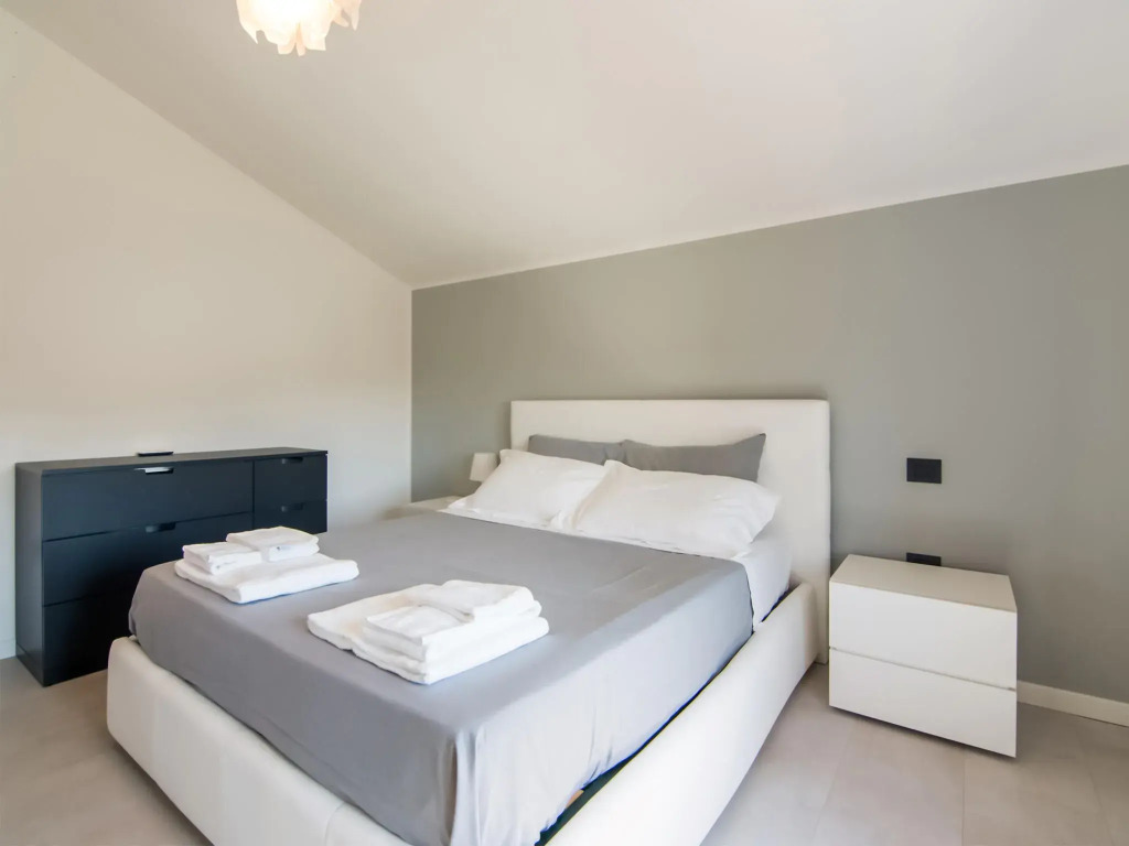 Villa in Ostra Vetere with Pool and Jacuzzis