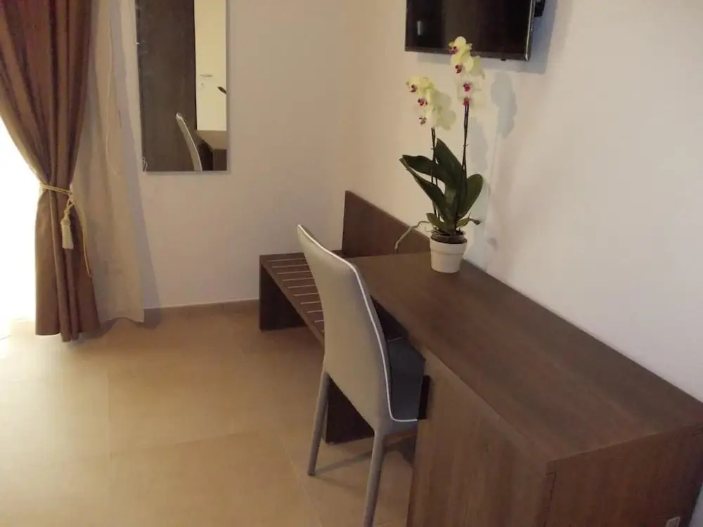 VILLA LAURO LUXURY B&B