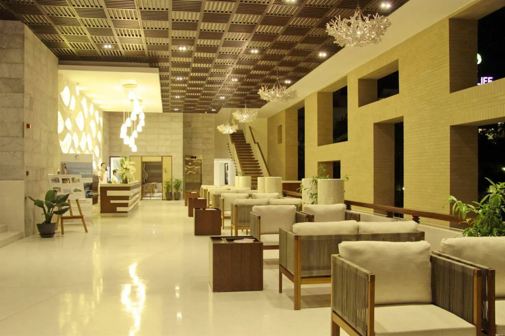 The Cliff Resort & Residences
