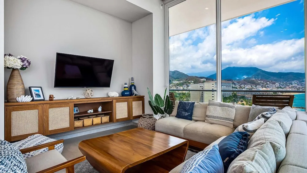 Panoramic Hot Tub Oceanview Luxury 4BR Penthouse