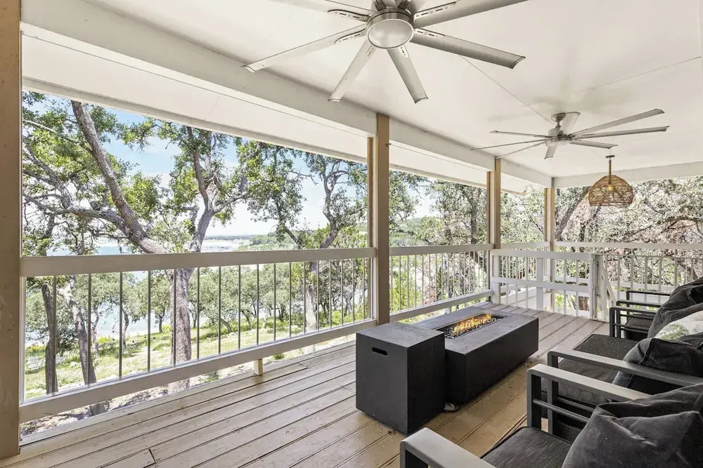 Lakefront, Private 3br, Dog-friendly Rental