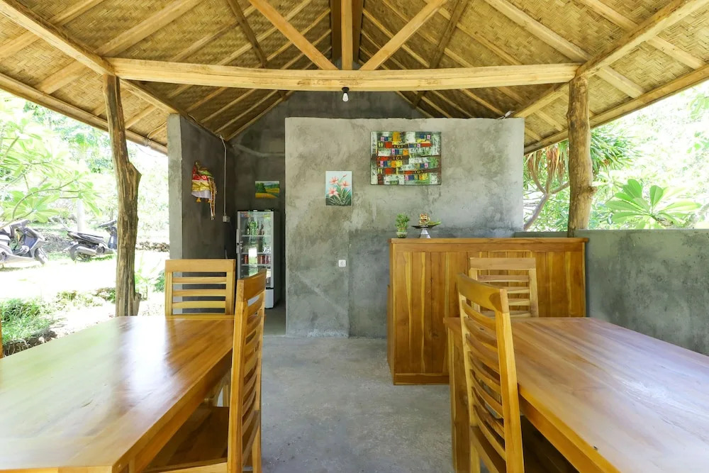 Bougainvillea Bungalow
