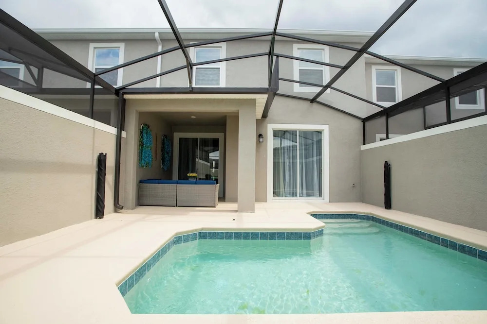 Gorgeous 4Bd w Pool Close to Disney Storey Lake 4289