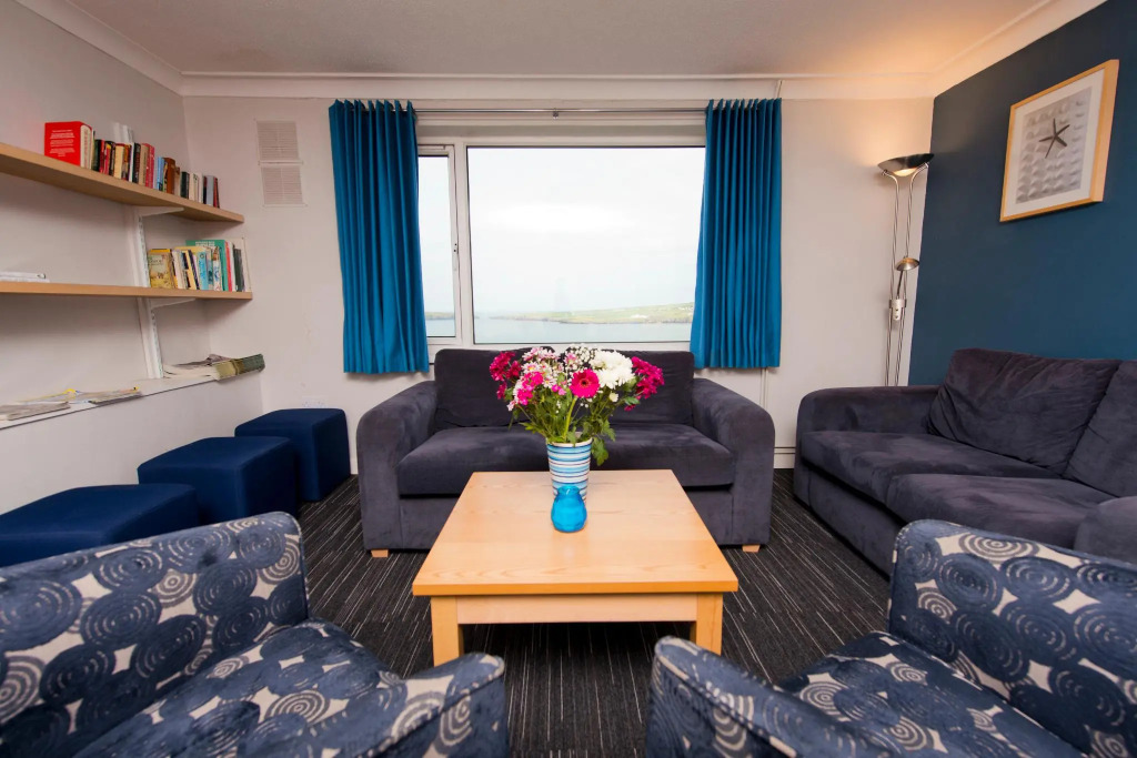 YHA Poppit Sands