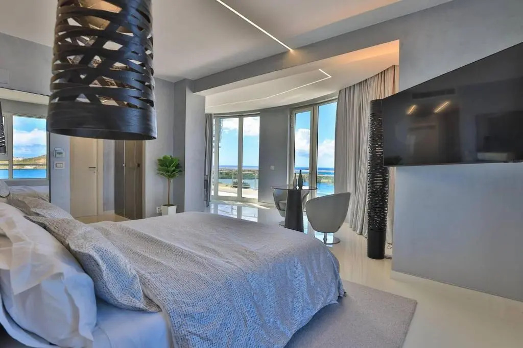 Serenity Penthouse - The Pinnacle of Luxury