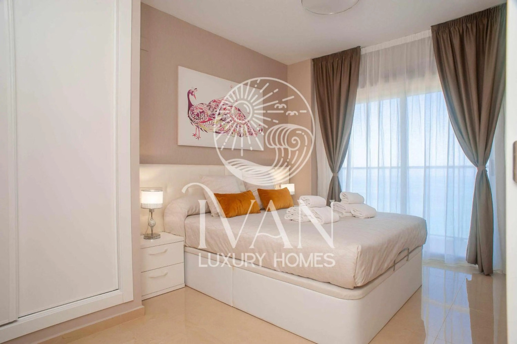 Casa Nicole - Iván Luxury Homes - SEMIFRONTAL - 10ª Planta - Sur- 1ª Linea de Playa