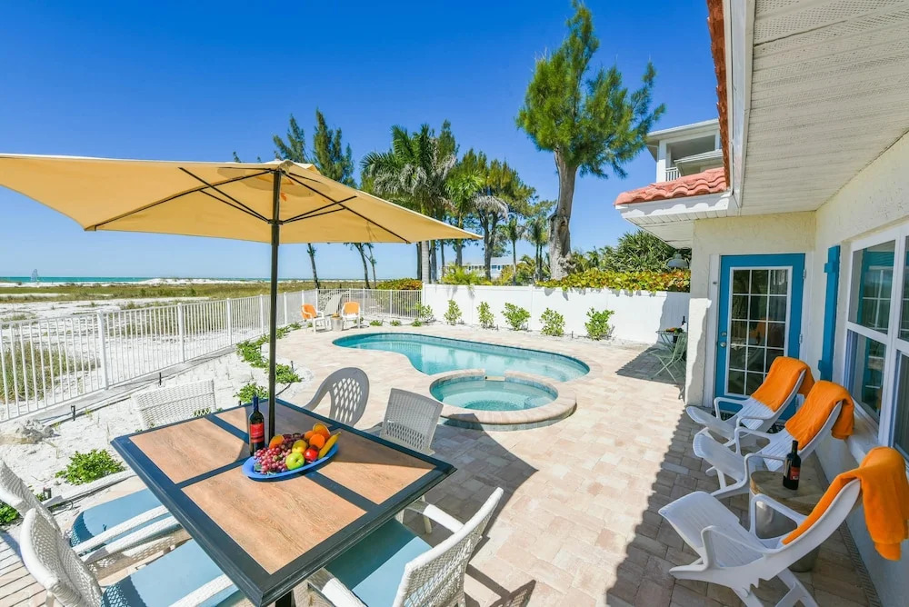 Sunset Point Apartment 4