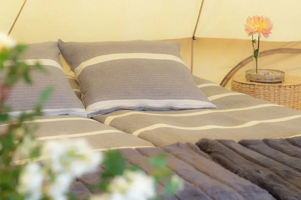 Mickels bondgårdsglamping