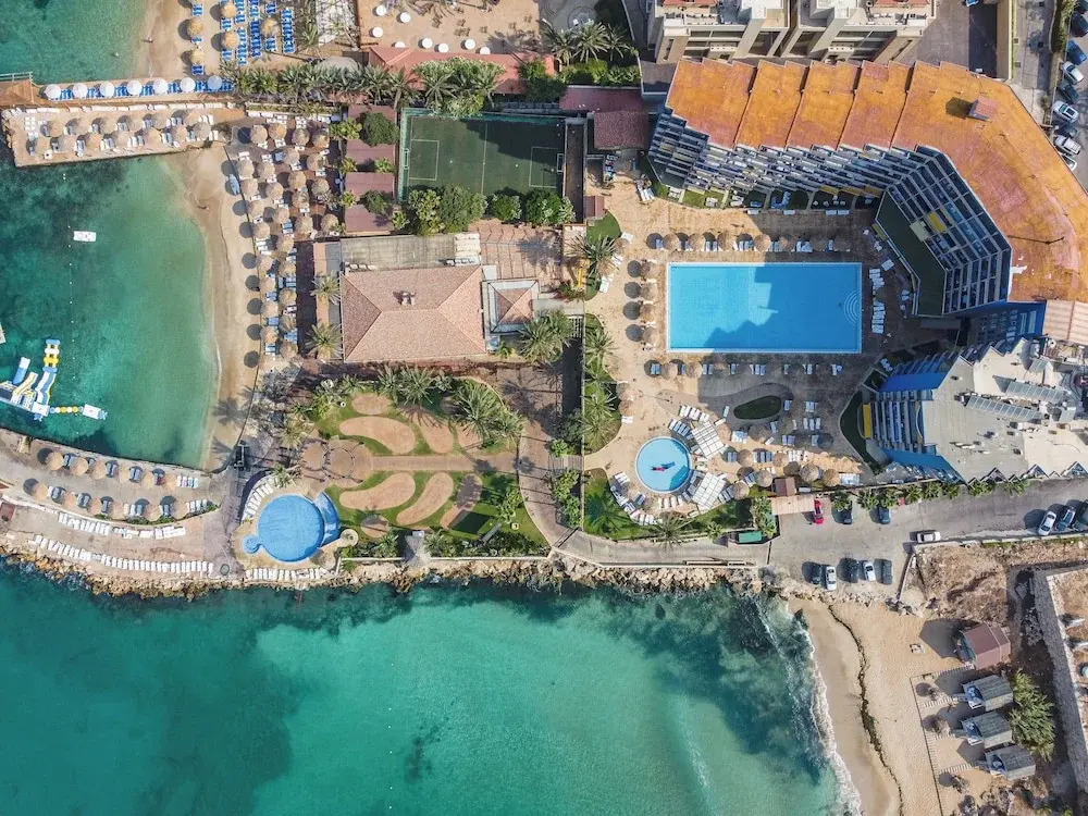 Wave 515 - Getaway Chalet at Sawary Resort Batroun