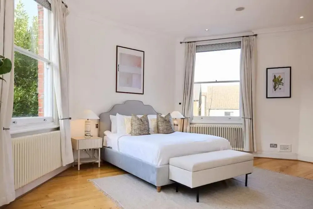The Hampstead Getaway - Charming 5bdr Home With Conservatory