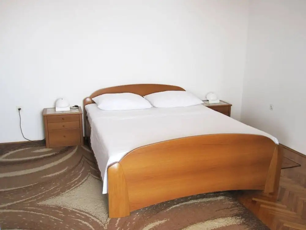 Sea View Apartment Serene, Sleeps 7