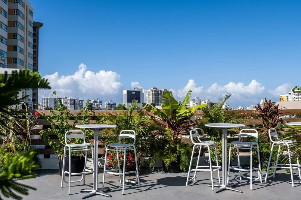 Santurcia Hostel & Bar