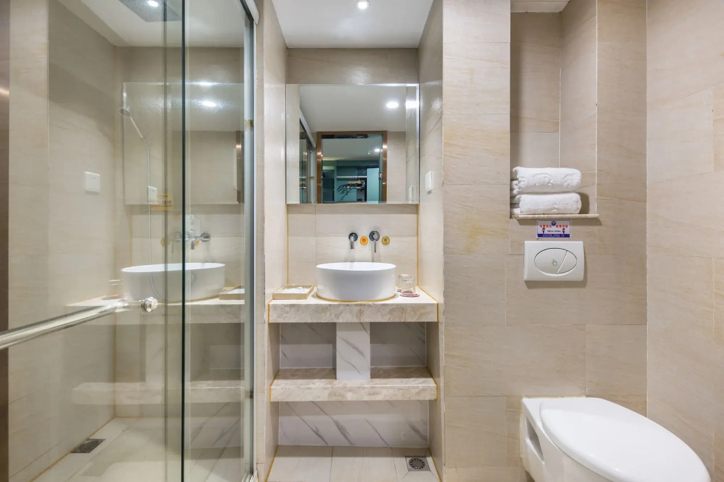 YiWU Best Hotel