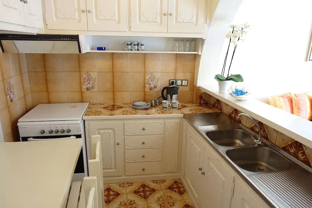 Le Coq Apartments
