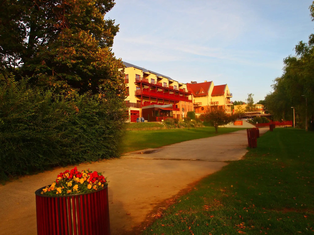 Tó Wellness Hotel