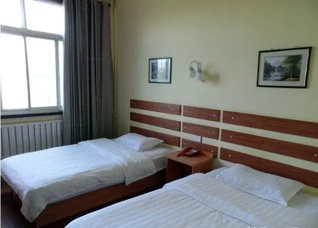 Binzhou Jianing Inn