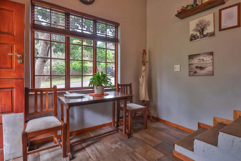 Self catering, fully equipped, 2 storey cottage.