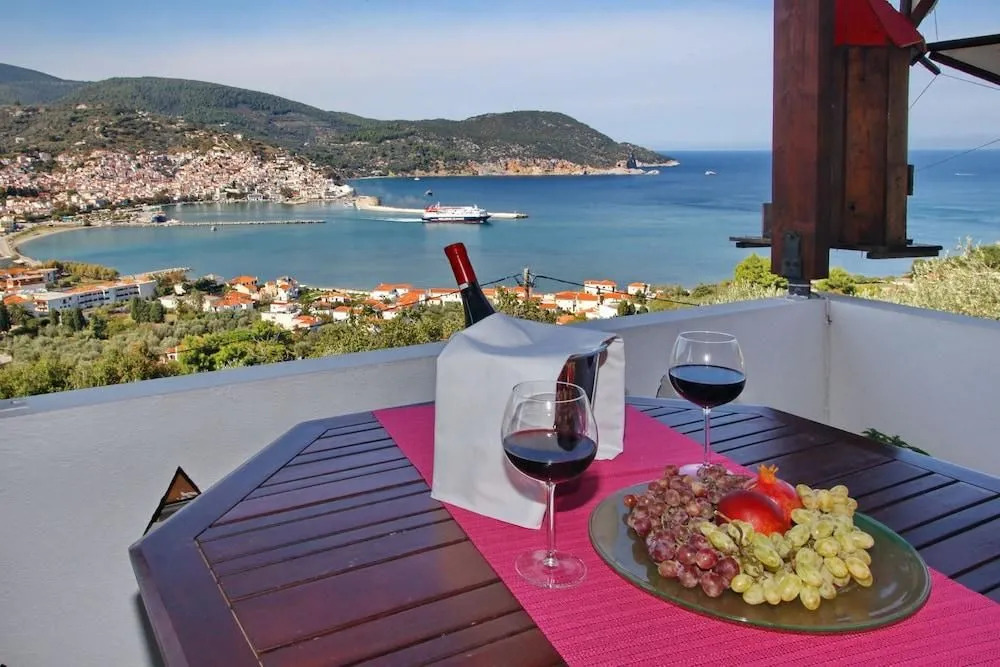 Irenes Paradise apartments