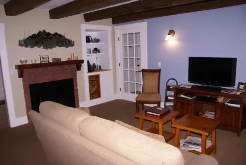 Little River Bed & Breakfast