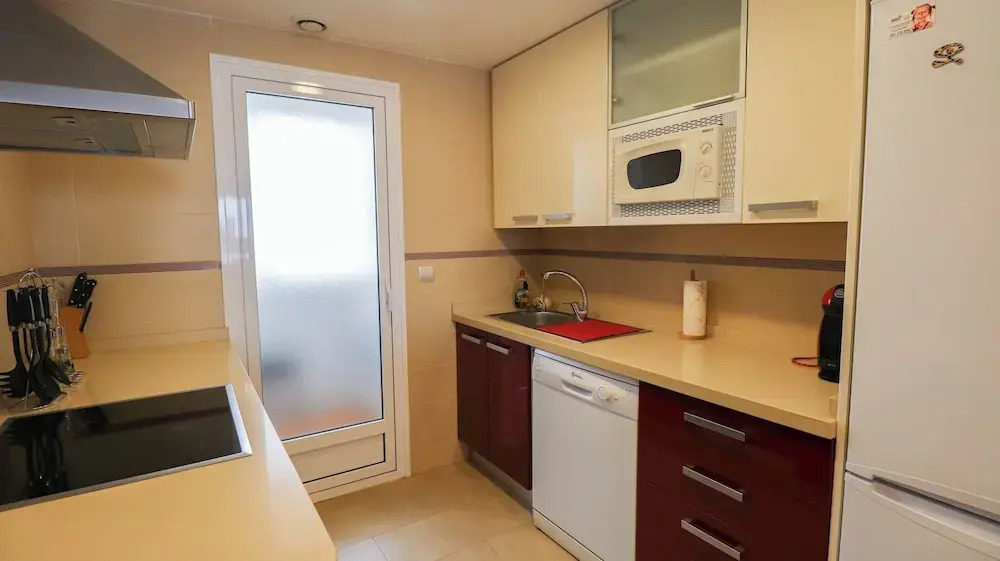 2 Room, Sleeps 4, Parking, 4 Pools, Sea 1st Line