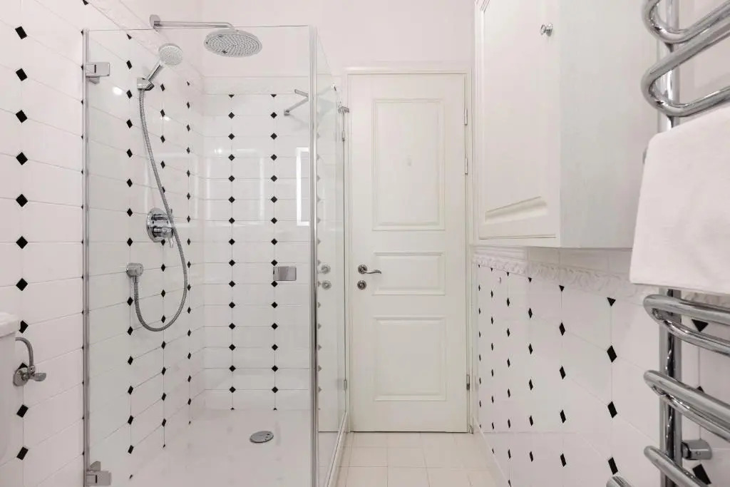 Luxury 2BDR Heart Of Old Town
