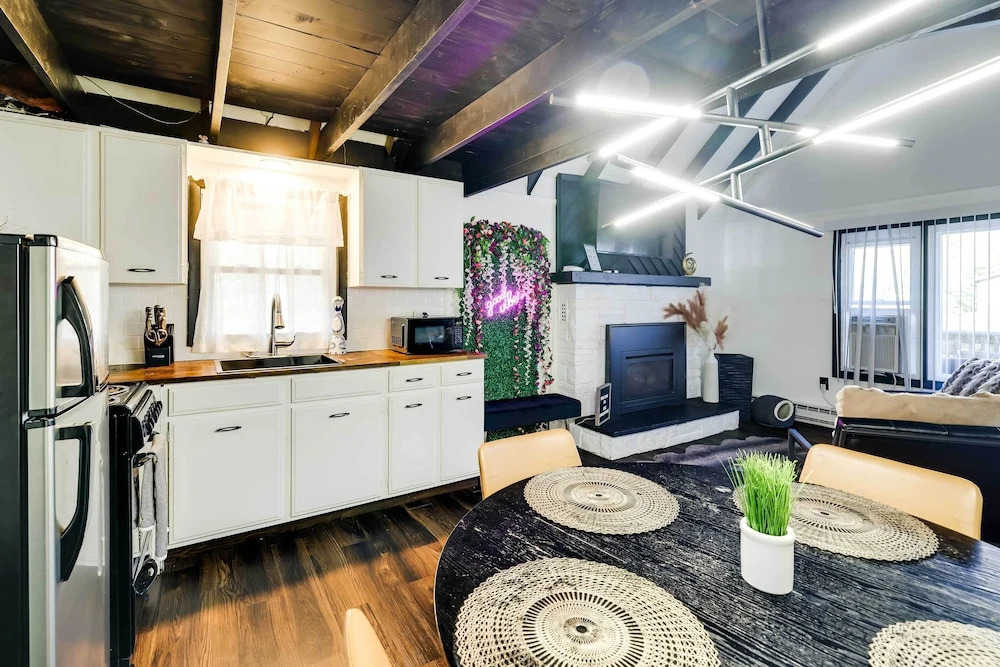 Pet-Friendly Cabin in Pocono Lake