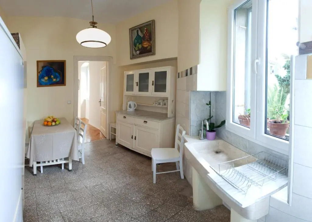 Gianina Apartment