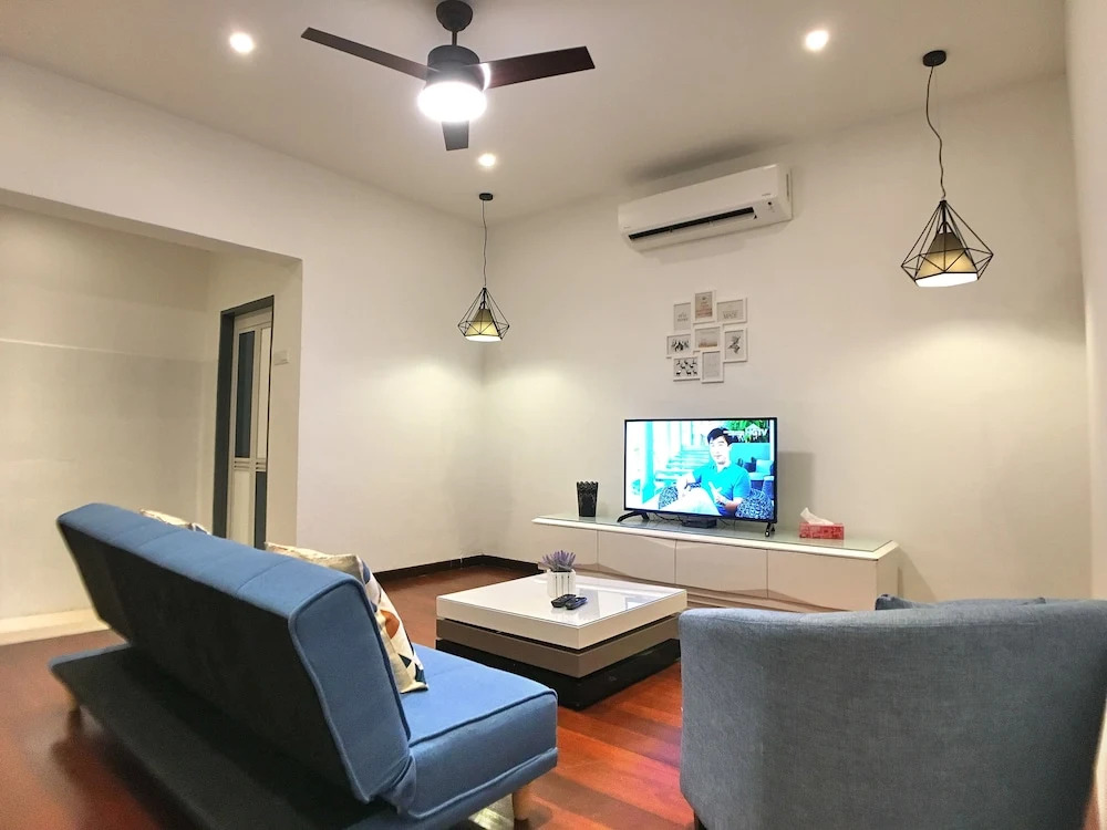 iBook8 Superior 1 Bedroom Gurney Suites  by iBook Homestay