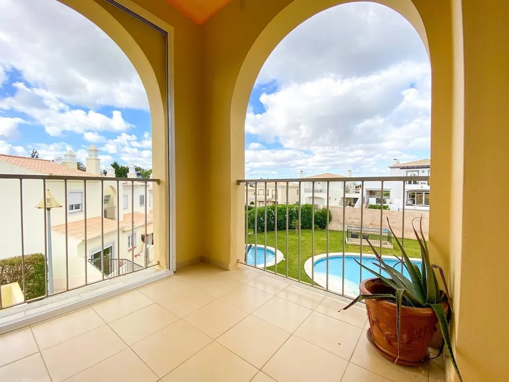 Prestige Apartment with Swimming Pool