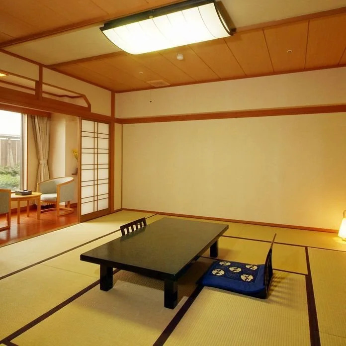 Yanai Cruise Hotel