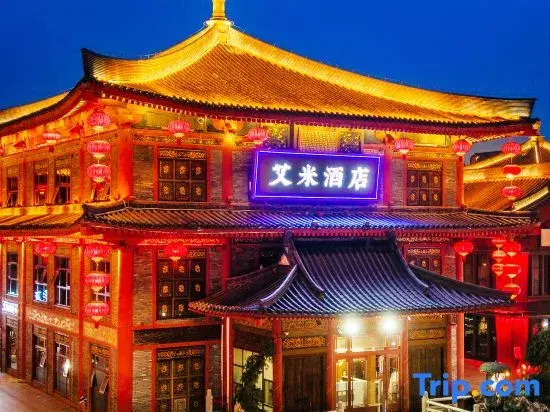 Aimi Hotel