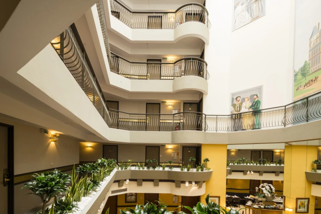 Hôtel Paris Neuilly
