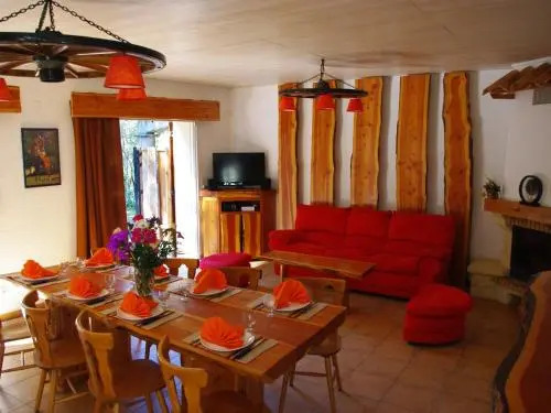 AU BOIS FLEURI Location Villa et Studios Roquebrune-sur-Argens