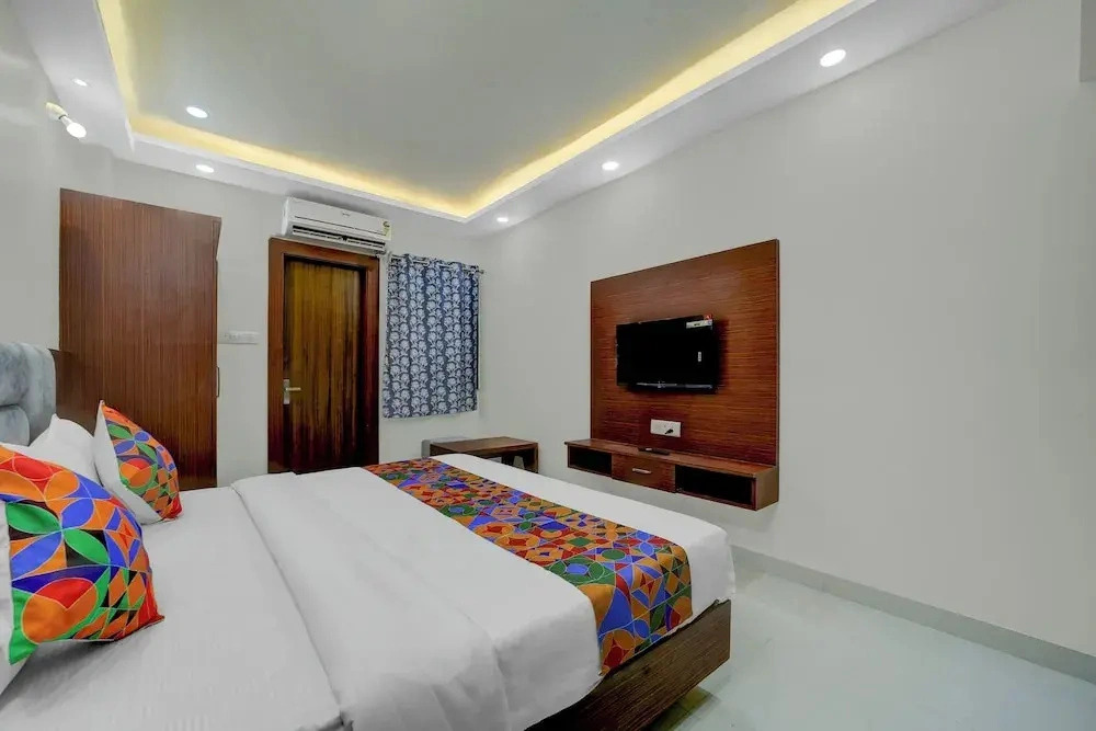 Fabhotel Shri Vinayak