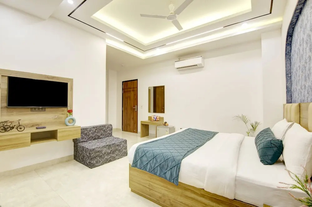 Hotel Armani Suites