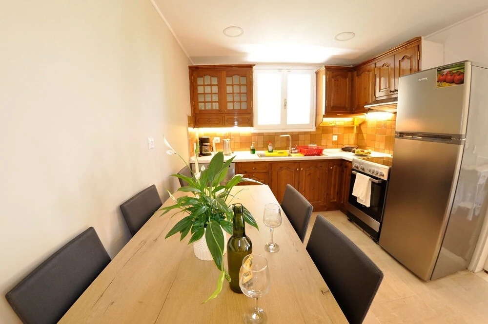 Adamant Suite by Corfuescapes
