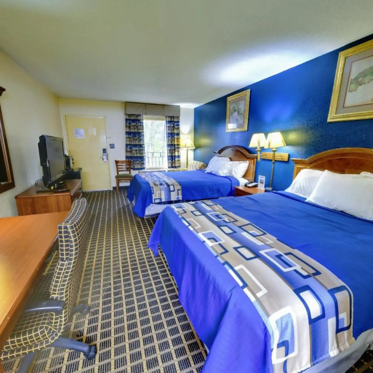 Dahlonega Mountain Inn