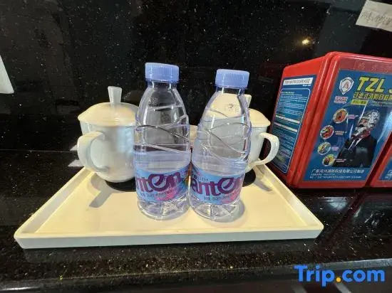 Shentou Apartment (Shengping Subway Station)
