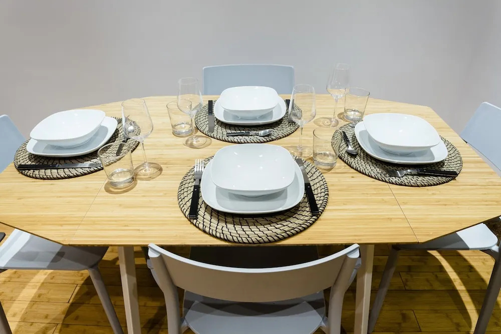 Fuencarral Apartments by Flatsweethome