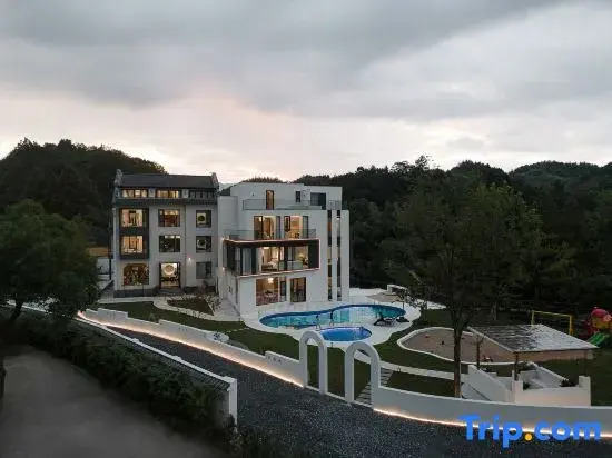 Xixili XIXL · Mountain Private Hot Spring | Designer Boutique Inn (Anji Longwang Mtn Rafting)