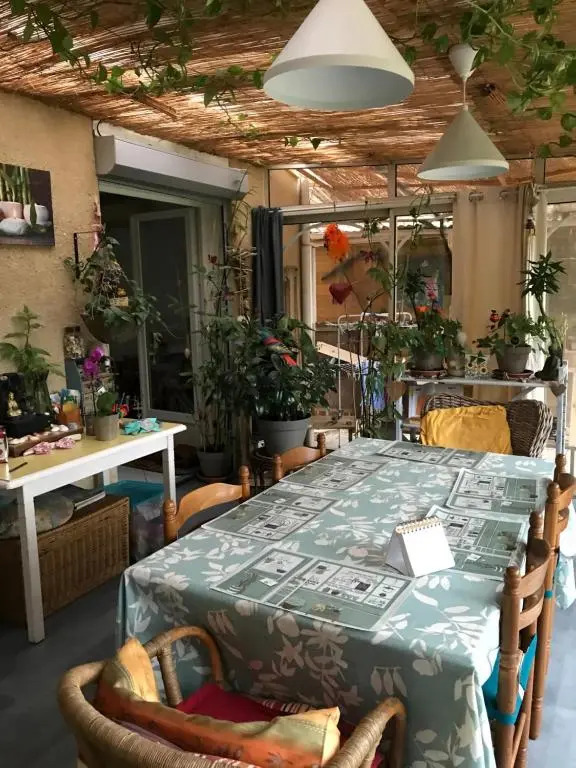 2 CHAMBRES B&B PRÈS DE LAÉROPORT ET DU MEETT