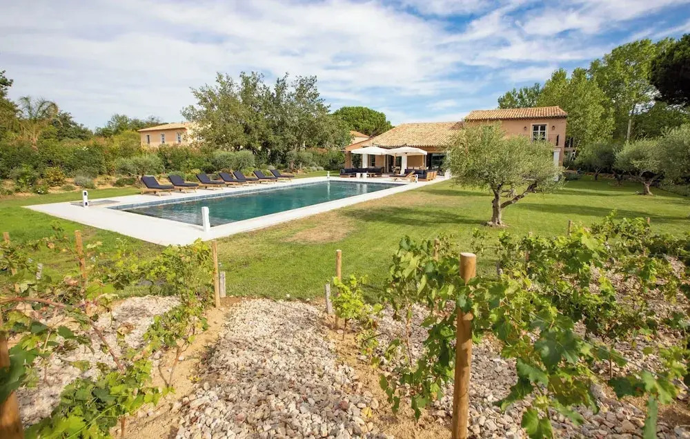 Magnificent Villa Overlooking the bay of Canebiers