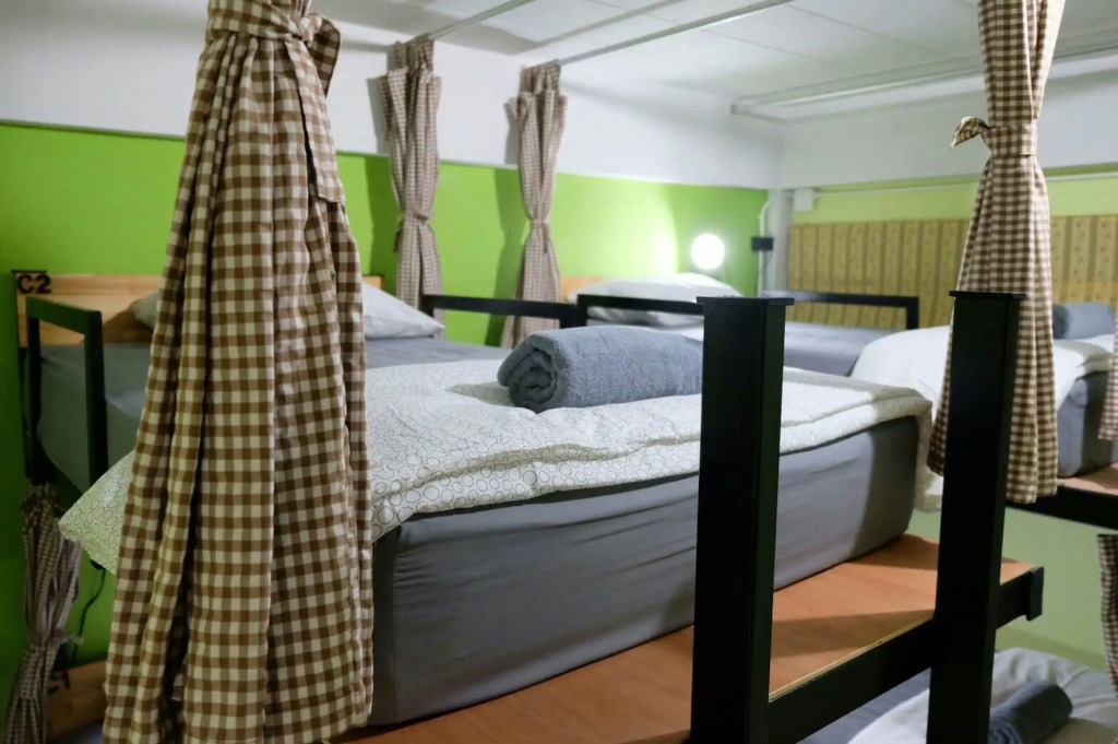 Tangmo House